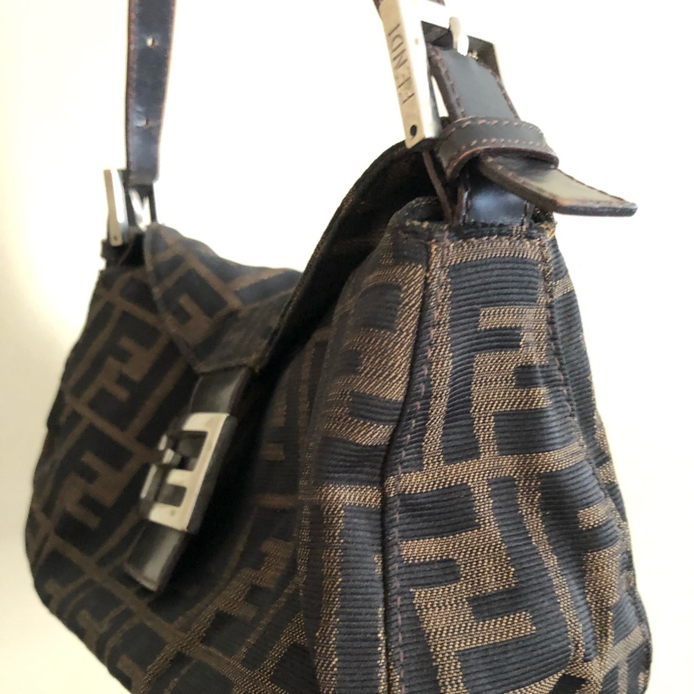 AUTHENTIC RARE FENDI ZUCCA BAGUETTE SHOULDER BAG - Picture 2 of 8